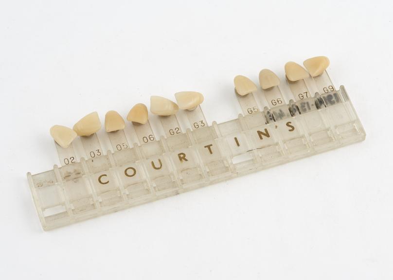 Shade guide for Courtin's acrylic teeth, by Courtin and Co