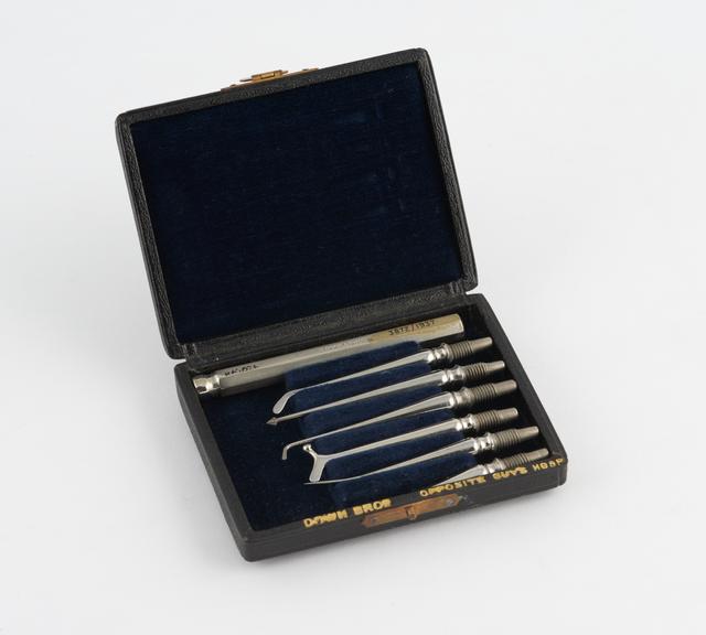 Pocket dental instrument set