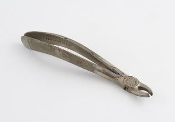 Upper bicuspid dental forceps