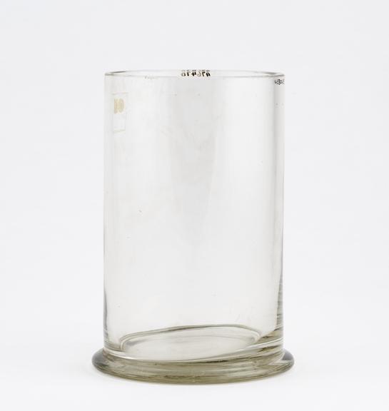 Cylindrical glass jar, supplied by Medicinisches Waarehaus