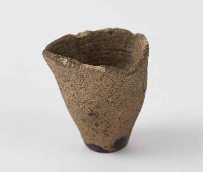 Unglazed earthenware crucible