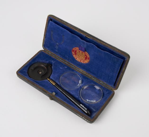 'Liebreich's' type ophthalmoscope