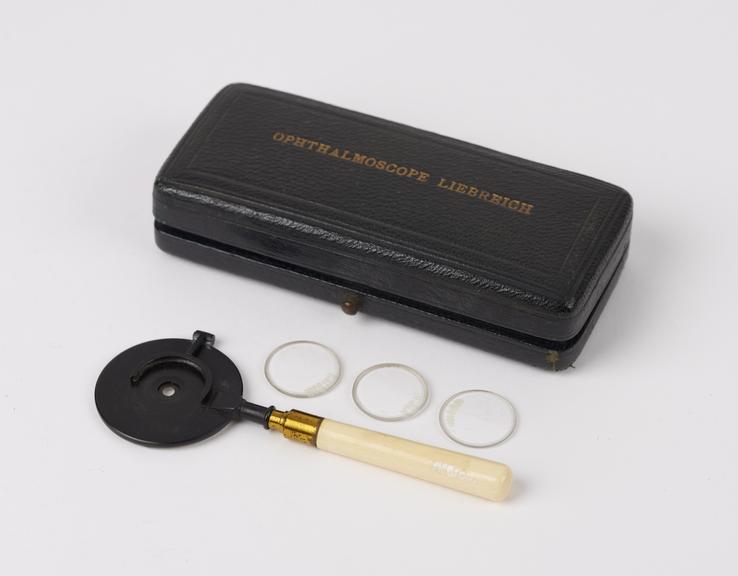 'Liebreich's' type ophthalmoscope and 5 lenses in leather