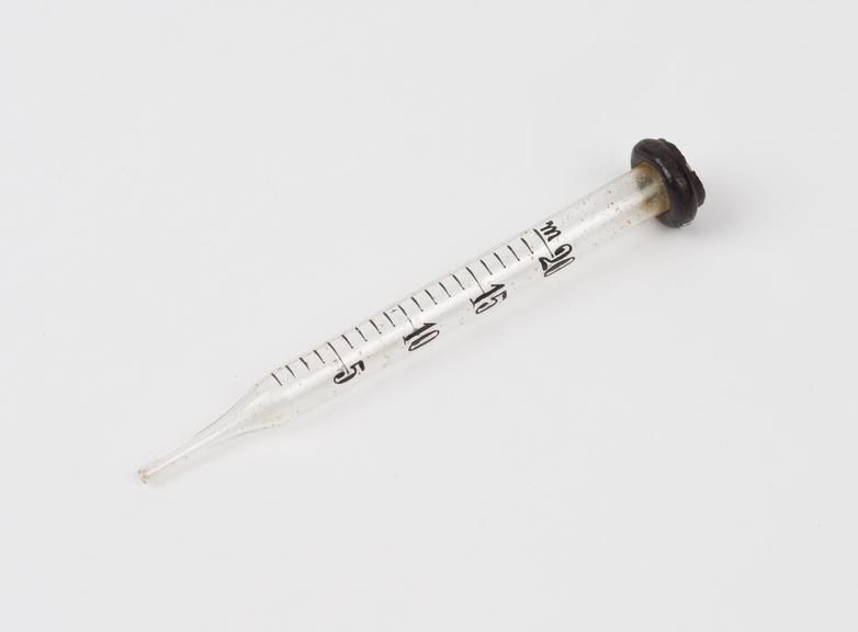 Glass and rubber pipette for 20 ml (?), English, 1900-1940