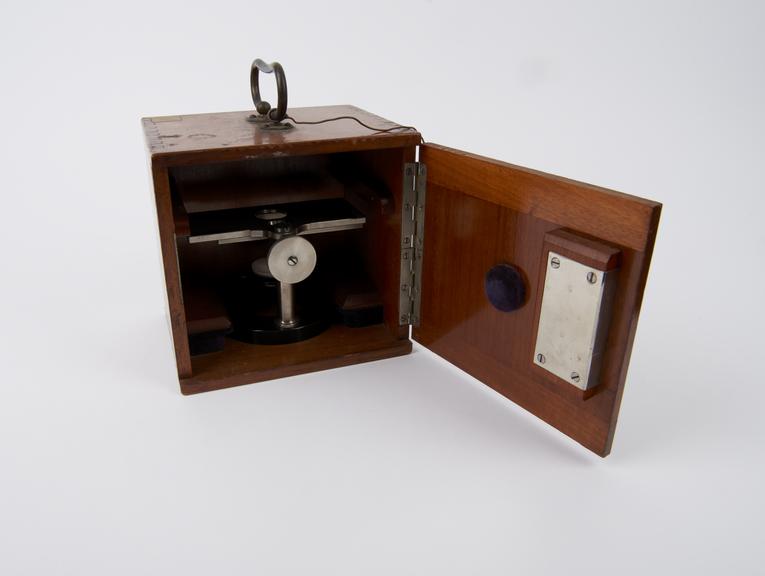 Fleischl Meischer haemoglobinometer, no.4832 (Reichert)