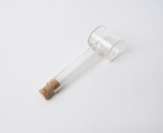 Quartz cell, part of Hilger-Nutting Spectrophotometer, used by R.A. Morton, 1927