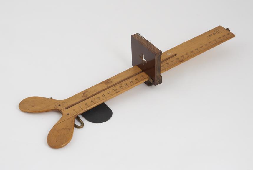 Livingstone binocular vision gauge, by Curry and Paxton, Ltd