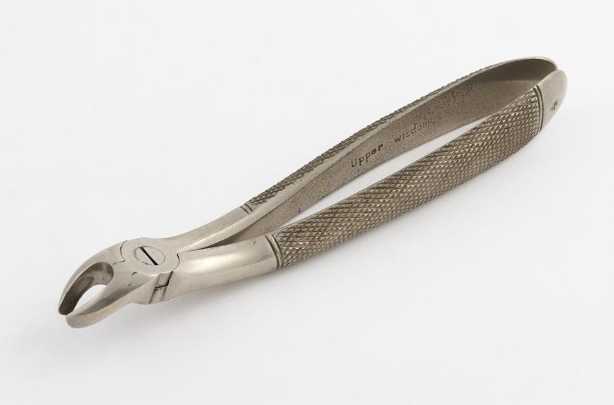 Dental forceps, no.4, for upper wisdoms, nickel plated steel