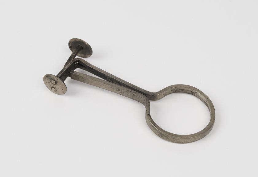 Tube clip, nickel-plated brass, probably English, 1901-1950