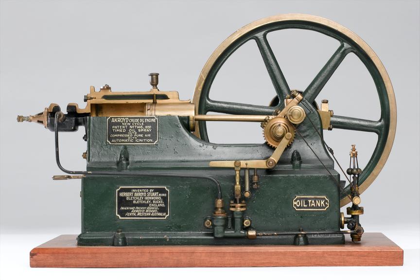 Akroyd crude oil engine, 1890.