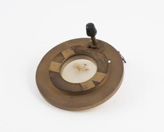 Lid for target chamber of microfocal x-ray unit
