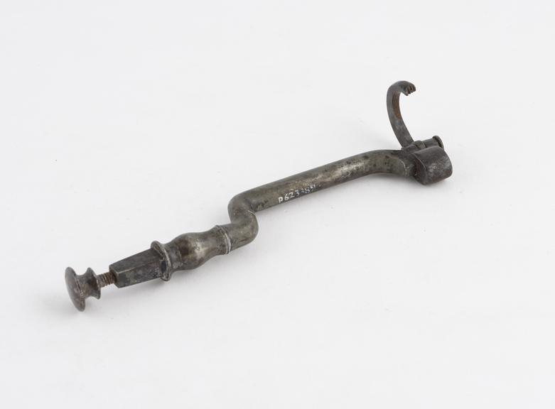 Dental key, double bend, steel, no handle, English, 1795-1850