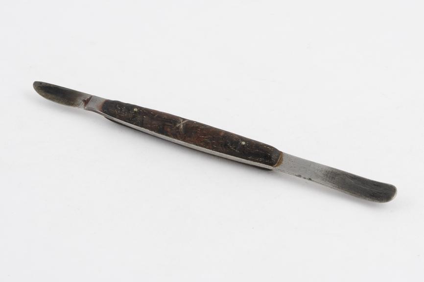 Fahnstock's wax knife, steel, English manufacture, 1920-1940