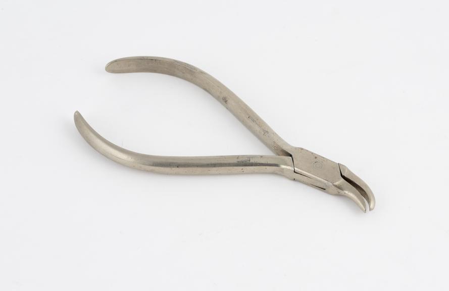 Crescent contouring pliers, nickel plated steel, Europe