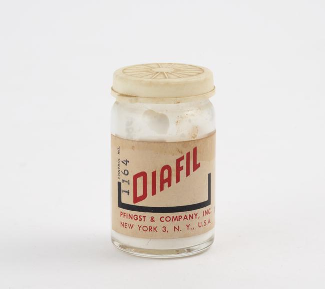 Bottle of Diafil silicate cement powder, by Pfingst and Co