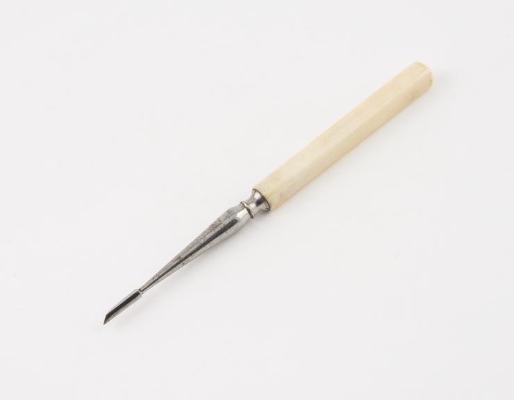 Dental descaler, steel with ivory handle, English, 1830-1880