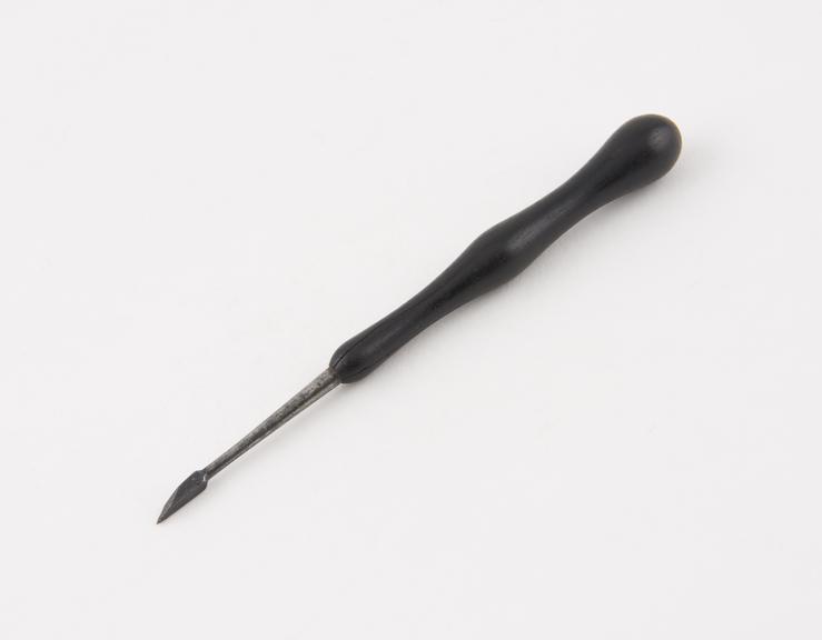 Dental descaler, steel with ebony handle, Europe, 1760-1850