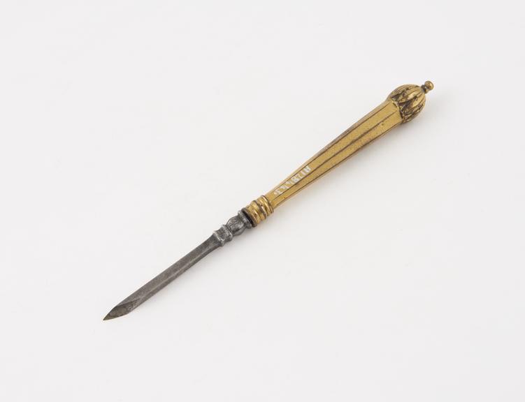 Dental scaler, steel with gilt brass handle, Italian, 1701-1820