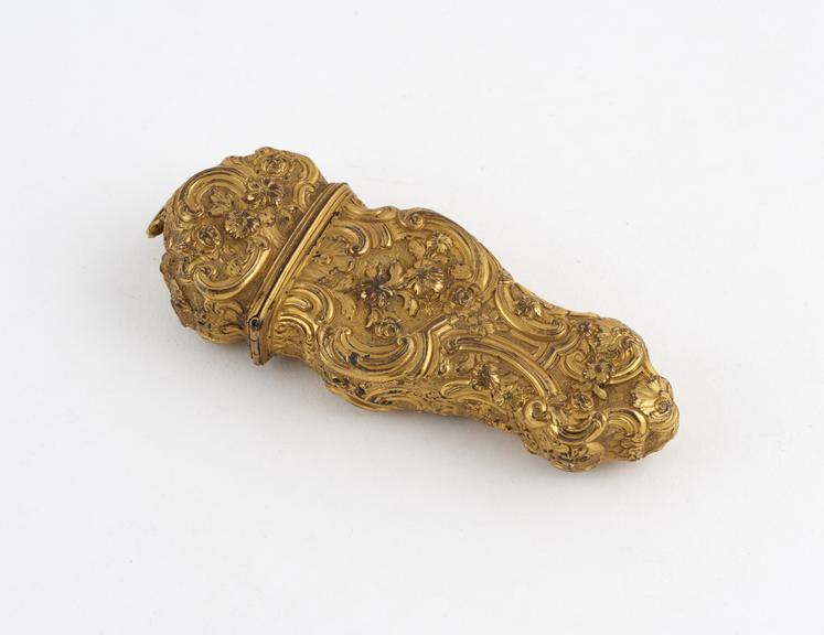 Etui, gilt brass, engraved, European, 1760-1850