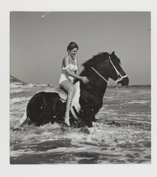 Silver gelatin print, by Andre de Dienes