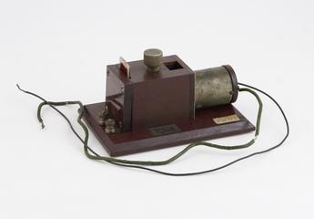 Photo-electric Colorimeter