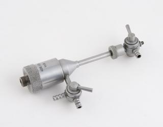 Hansen's universal manometer