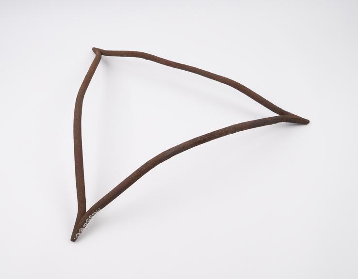 Triangular iron retort stand, European, 1601-1800