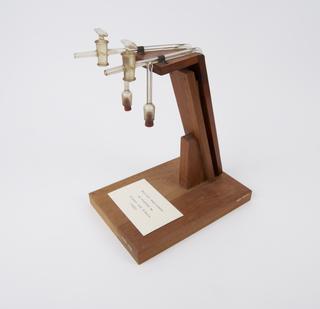 Barcroft manometric apparatus by M. Dixon and K.A.C. Elliot, 1930