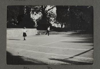Meesehor; The Tennis Court