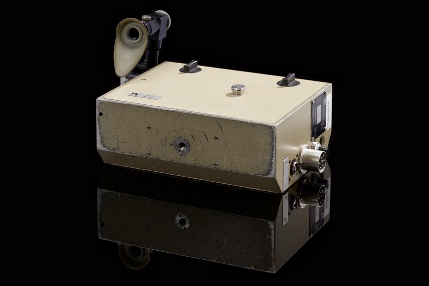 Redlake \"Locam\" high speed 16mm camera