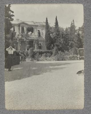 Untitled black and white photograph showing the exterior of Ai-Todor Palace