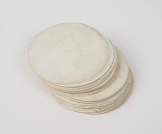 Circular pieces of filter paper