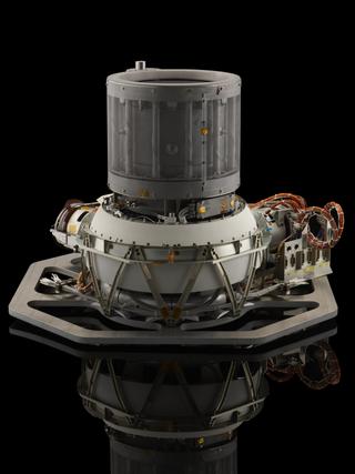 Solar-electric thruster with pointing mechanism