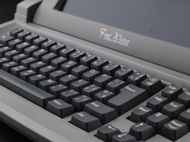 Electronic word processors such as the Sharp Font Writer FW-760