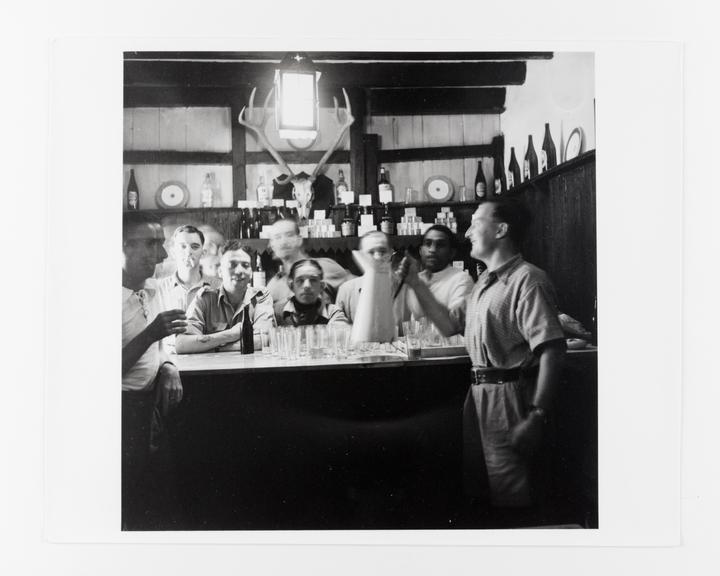 Men in pub
