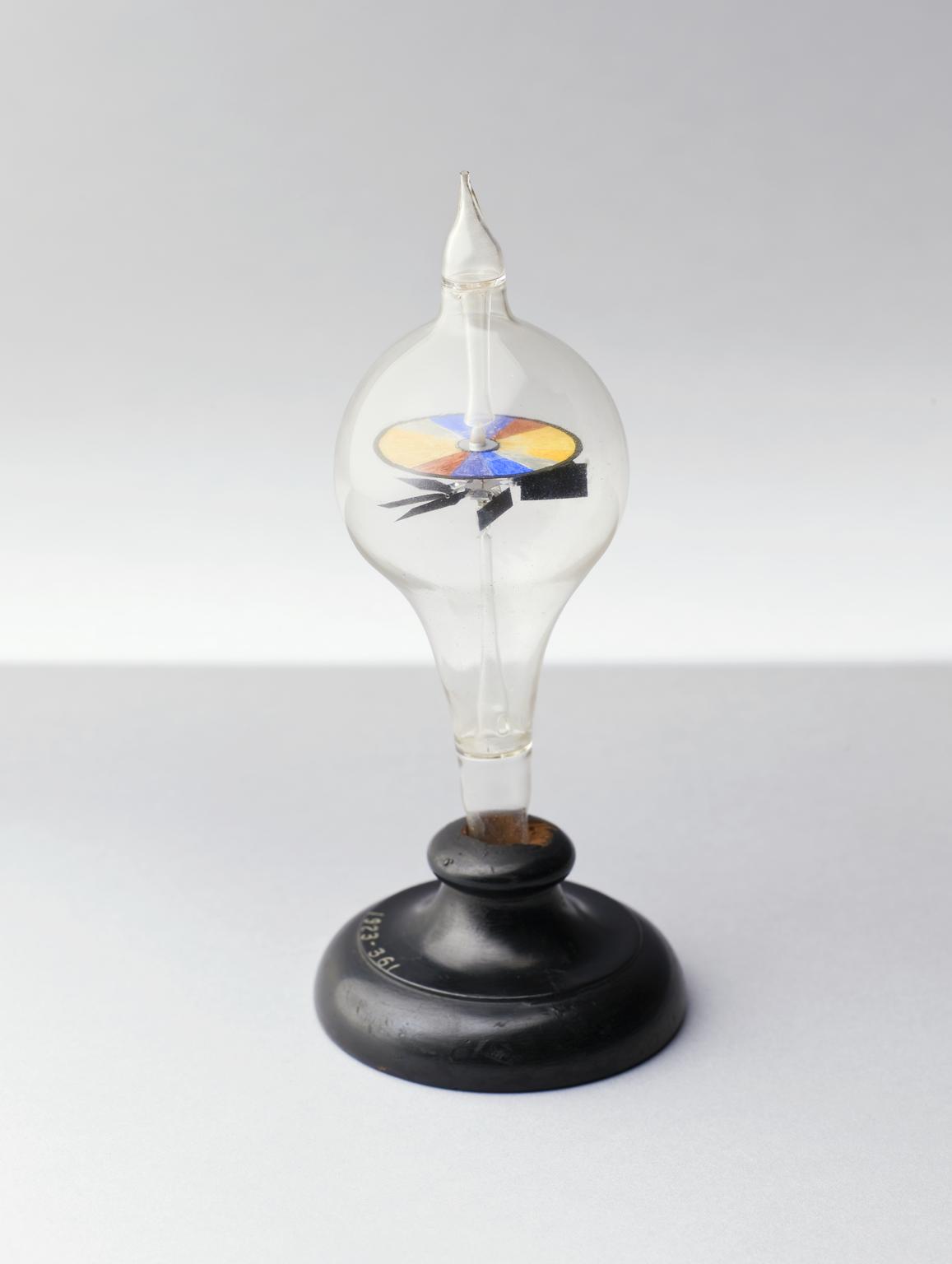 Vanes Radiometer Eight vane radiometer, 1800-1899 | Science Museum Group Collection