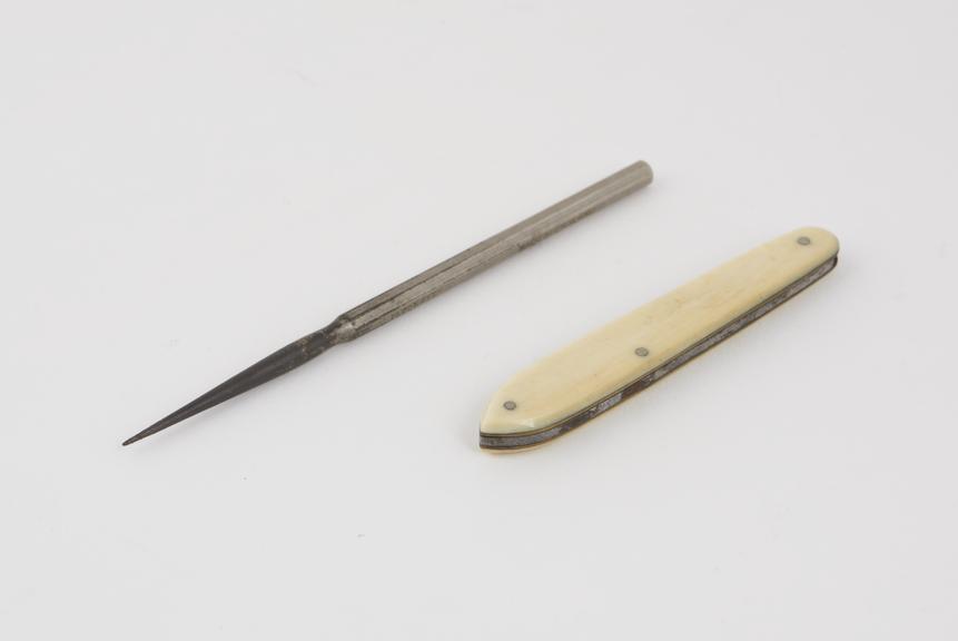 Collection of 40 chiropodial instruments, comprising toe spr