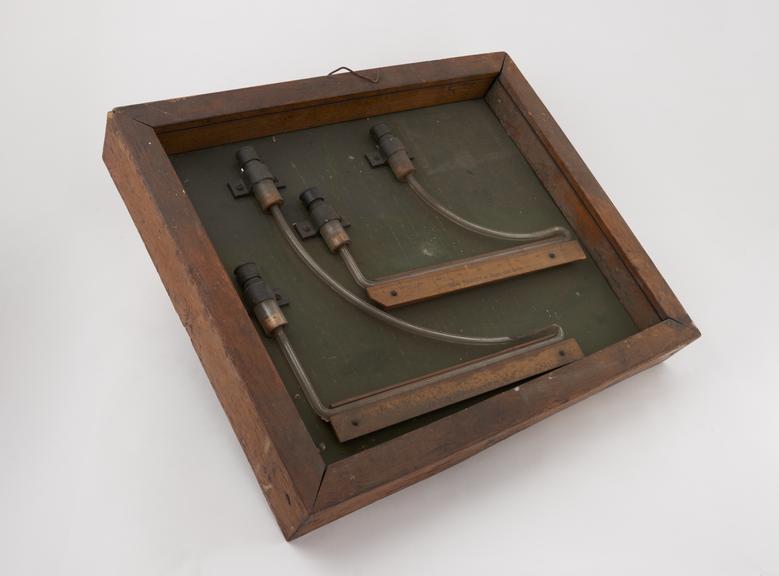 Early pressure tube anemometer by W.H. Dines, c.18