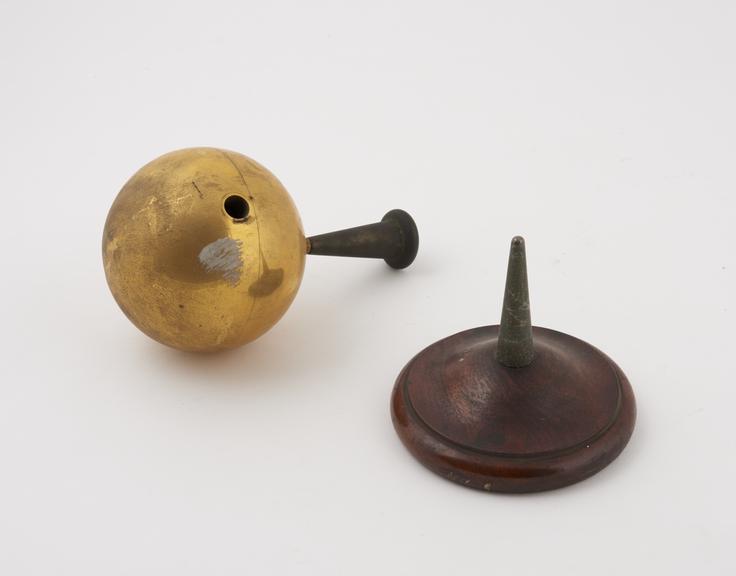 Gilt sphere from Violle's actinometer