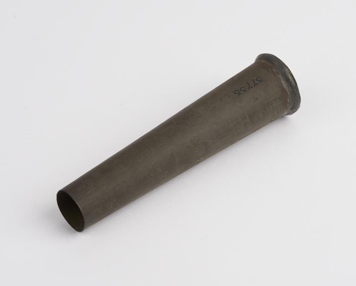 Metal pill cutter