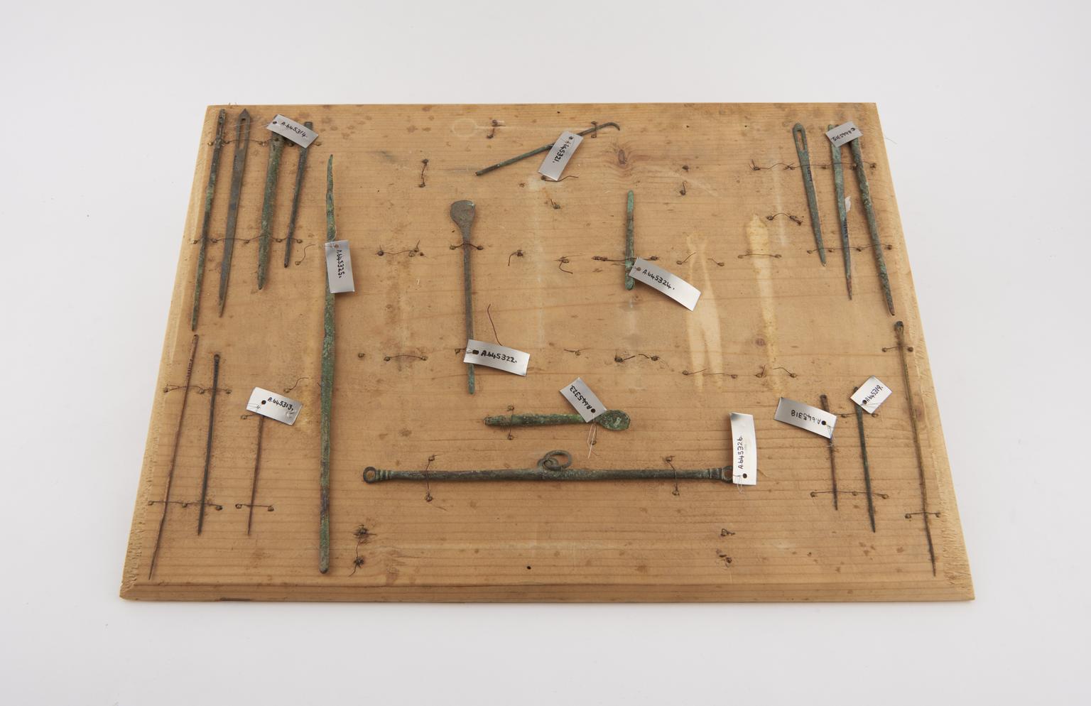 Bronze rod with ring, Roman, 199-500 CE | Science Museum Group Collection