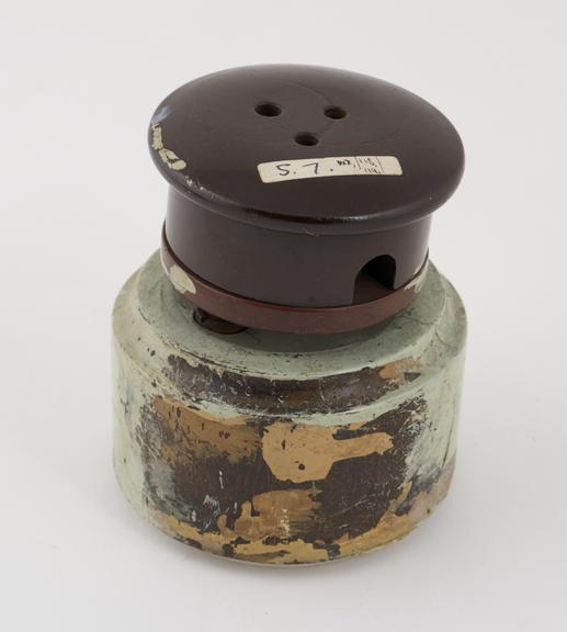 Wandsworth 15 amp self-switching socket, 1920 (plu