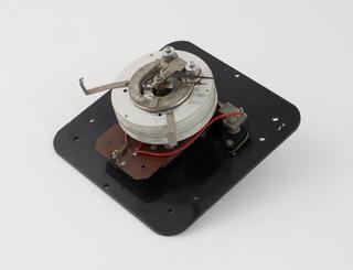 instrument displayed without casing and dial