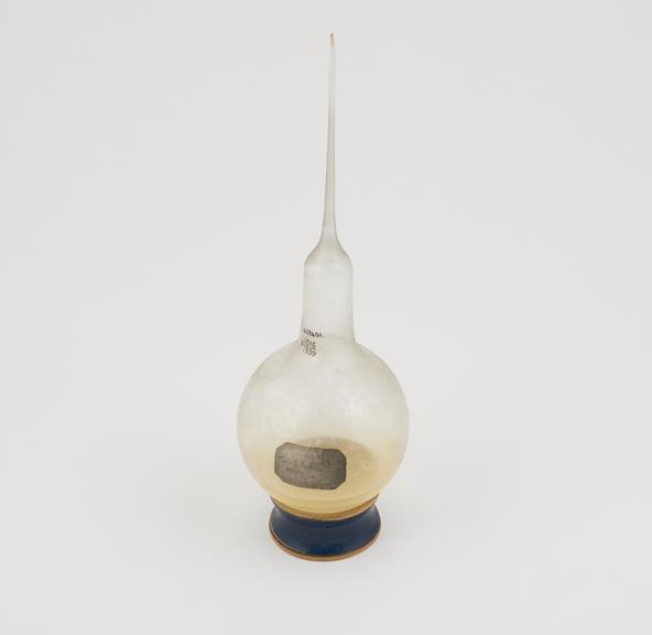 Glass flask, a copy of the one used by Pasteur in