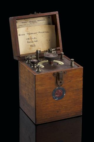 アンティーク　鉱石ラジオ　BIJOU Crystal Radio Crystal Set Radio.wmv - YouTube