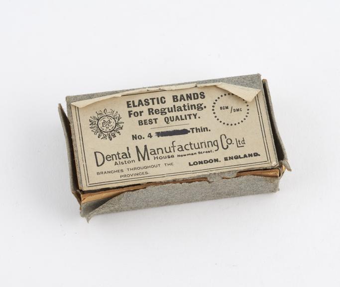 Box of orthodentic regulating elastic bands