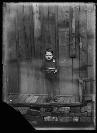 Sidney Stainton holding model engine