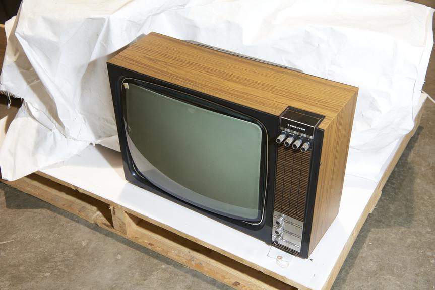 Marconi (Thorn-EMI chassis) 4821 20" monochrome television receiver