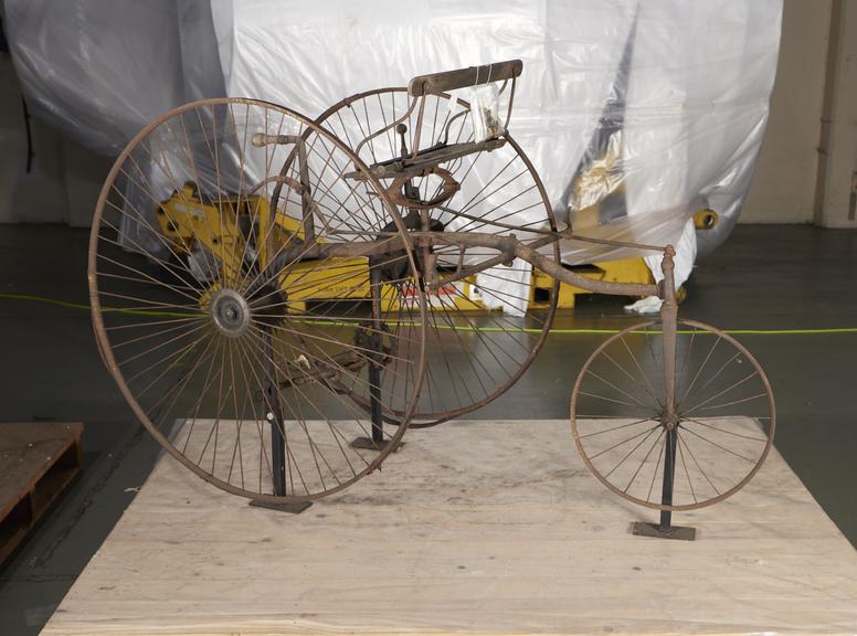 Tricycle with Rear Steering Wheel