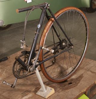 Section of Cycle Frame with Six-Speed Cycle Gear